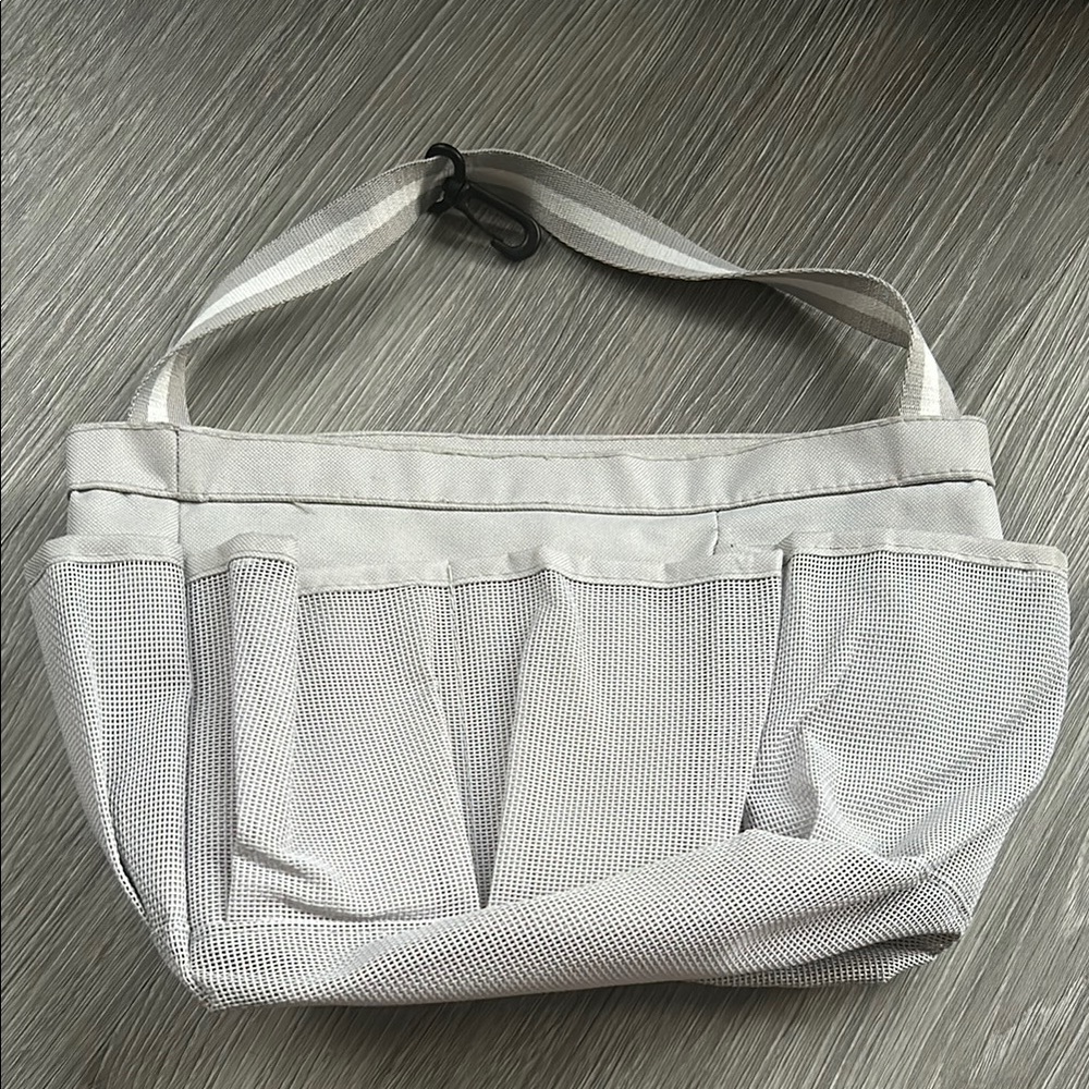 NWOT Mesh Shower Caddy